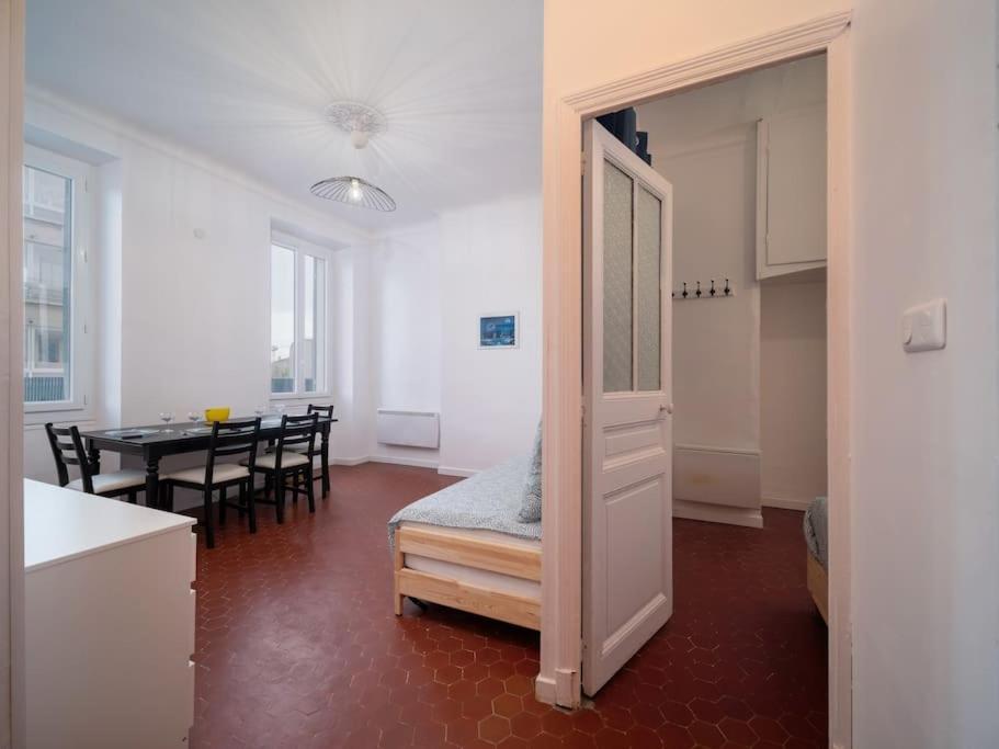 Appartement Tout Equipe 4 Couchages Belle De Mai Marsella Exterior foto